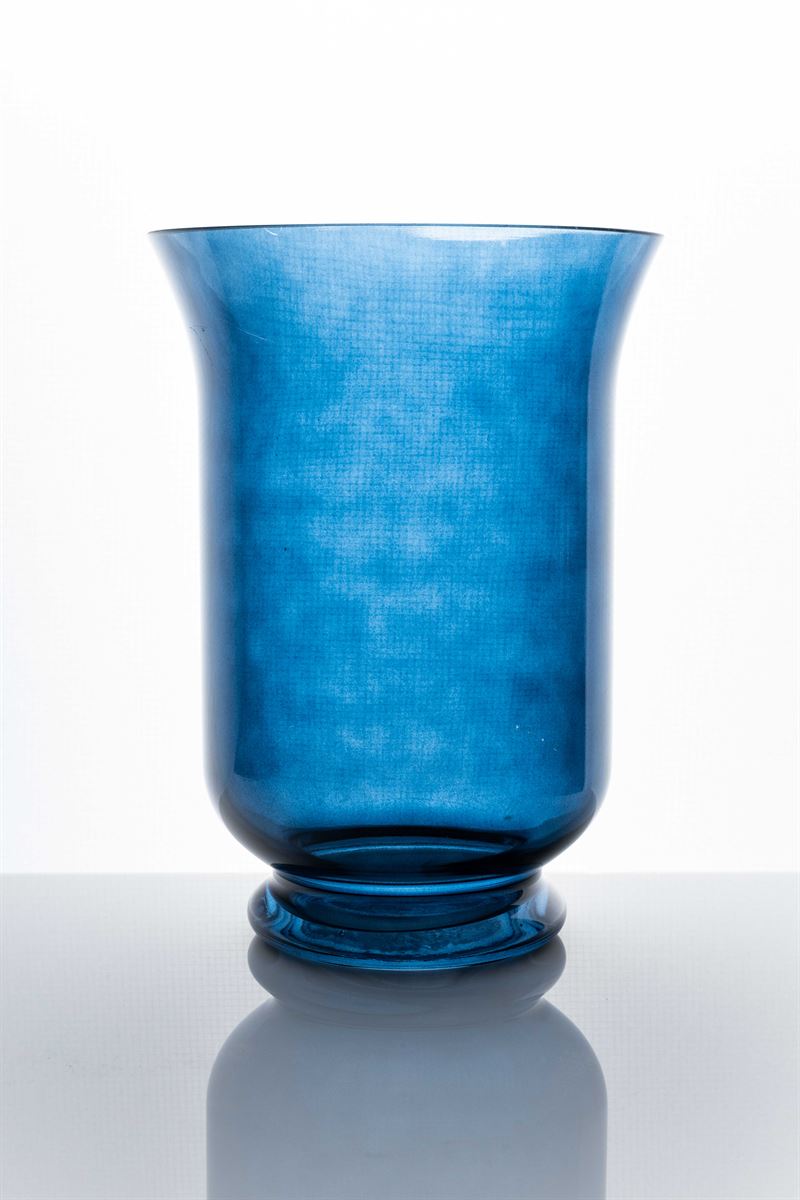 10 Inch Blue Hurricane Glass Vase 7W x 10H -- 6 Per Case